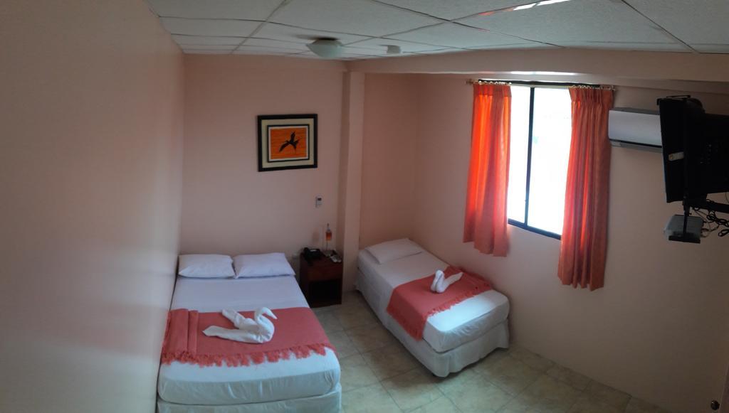 Hostal La Posada De Jose Carlos Puerto Baquerizo Moreno Kültér fotó