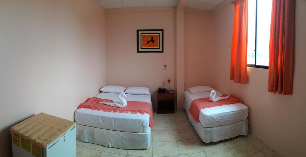 Hostal La Posada De Jose Carlos Puerto Baquerizo Moreno Kültér fotó